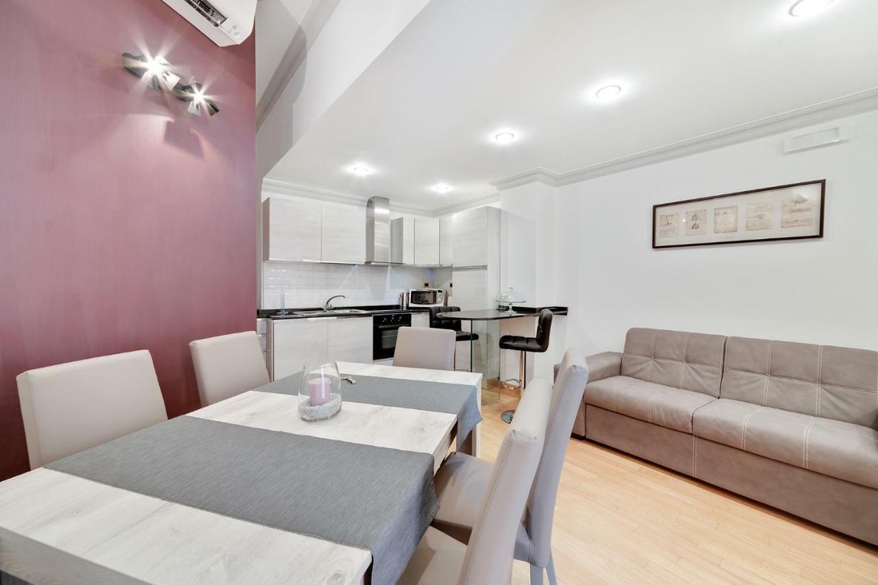 Peroni 8 Pax Brand New Apartment Rome Bagian luar foto
