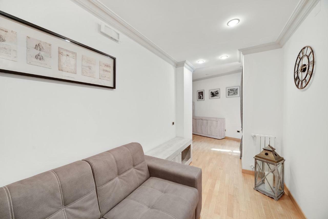 Peroni 8 Pax Brand New Apartment Rome Bagian luar foto
